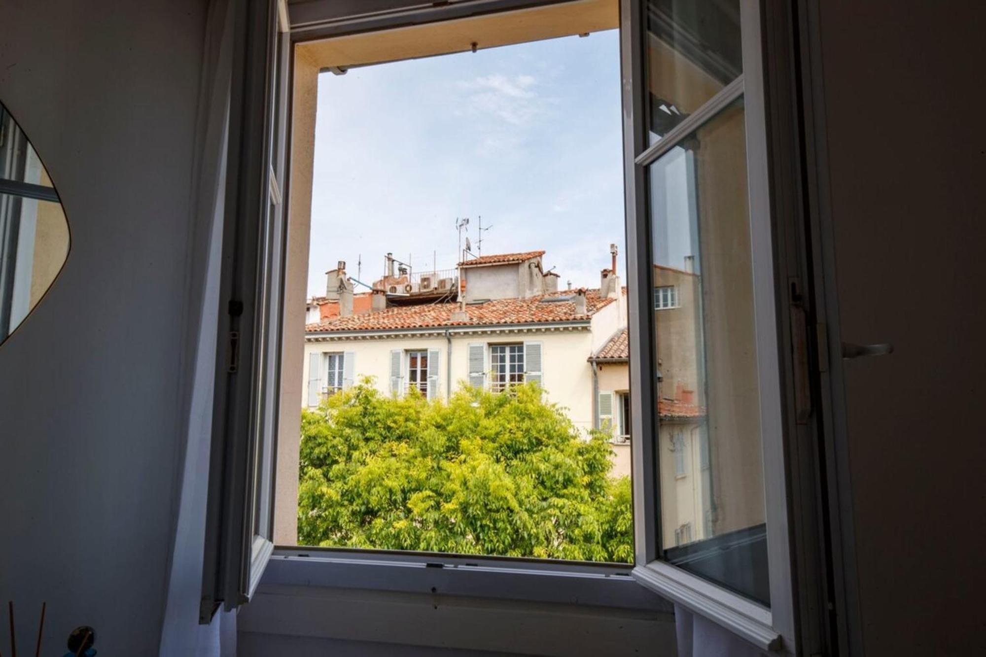 Appartamento 06M - Old Antibes Beautiful Duplex Terrace With Sea View Esterno foto