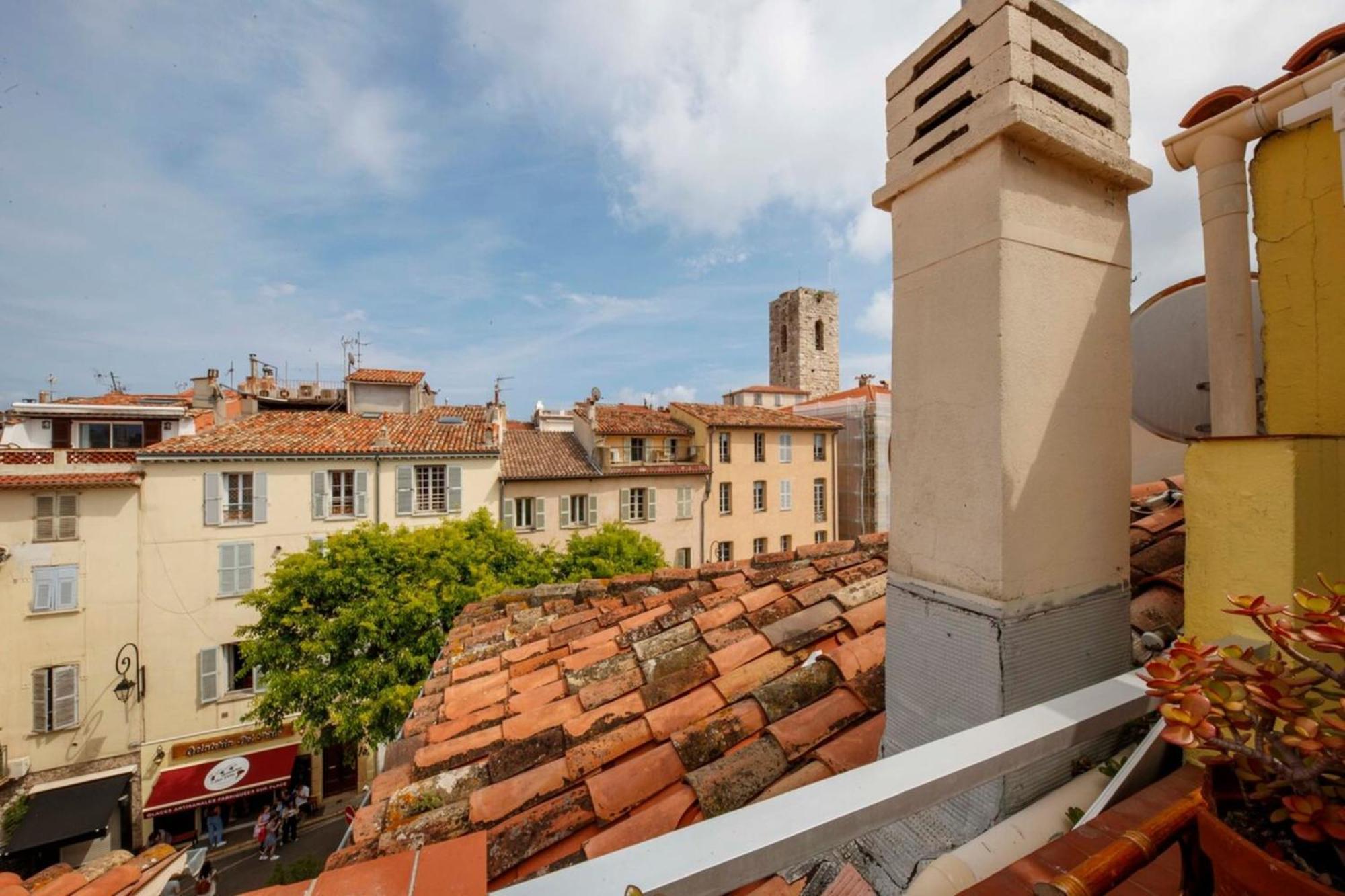 Appartamento 06M - Old Antibes Beautiful Duplex Terrace With Sea View Esterno foto