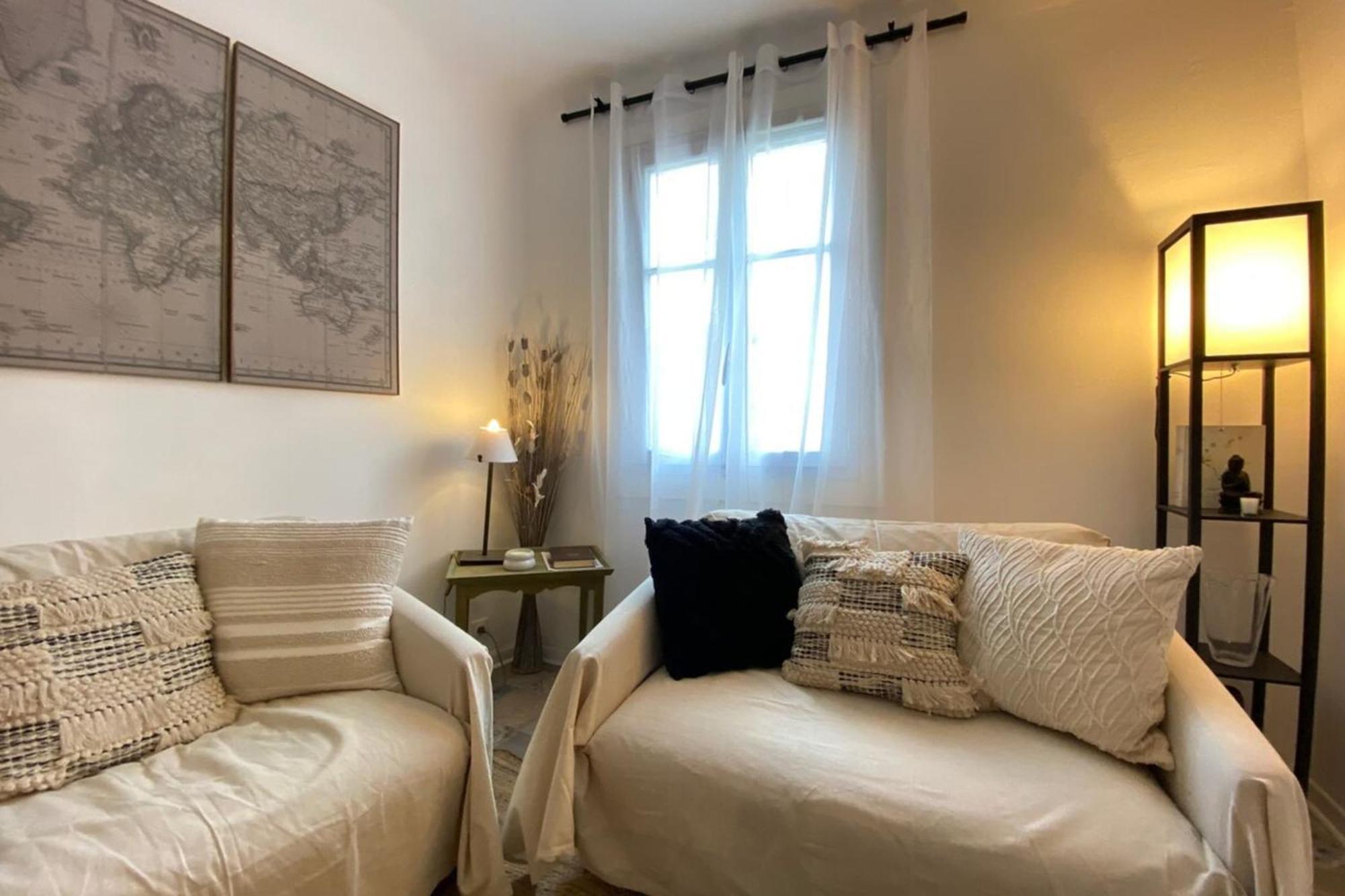 Appartamento 06M - Old Antibes Beautiful Duplex Terrace With Sea View Esterno foto