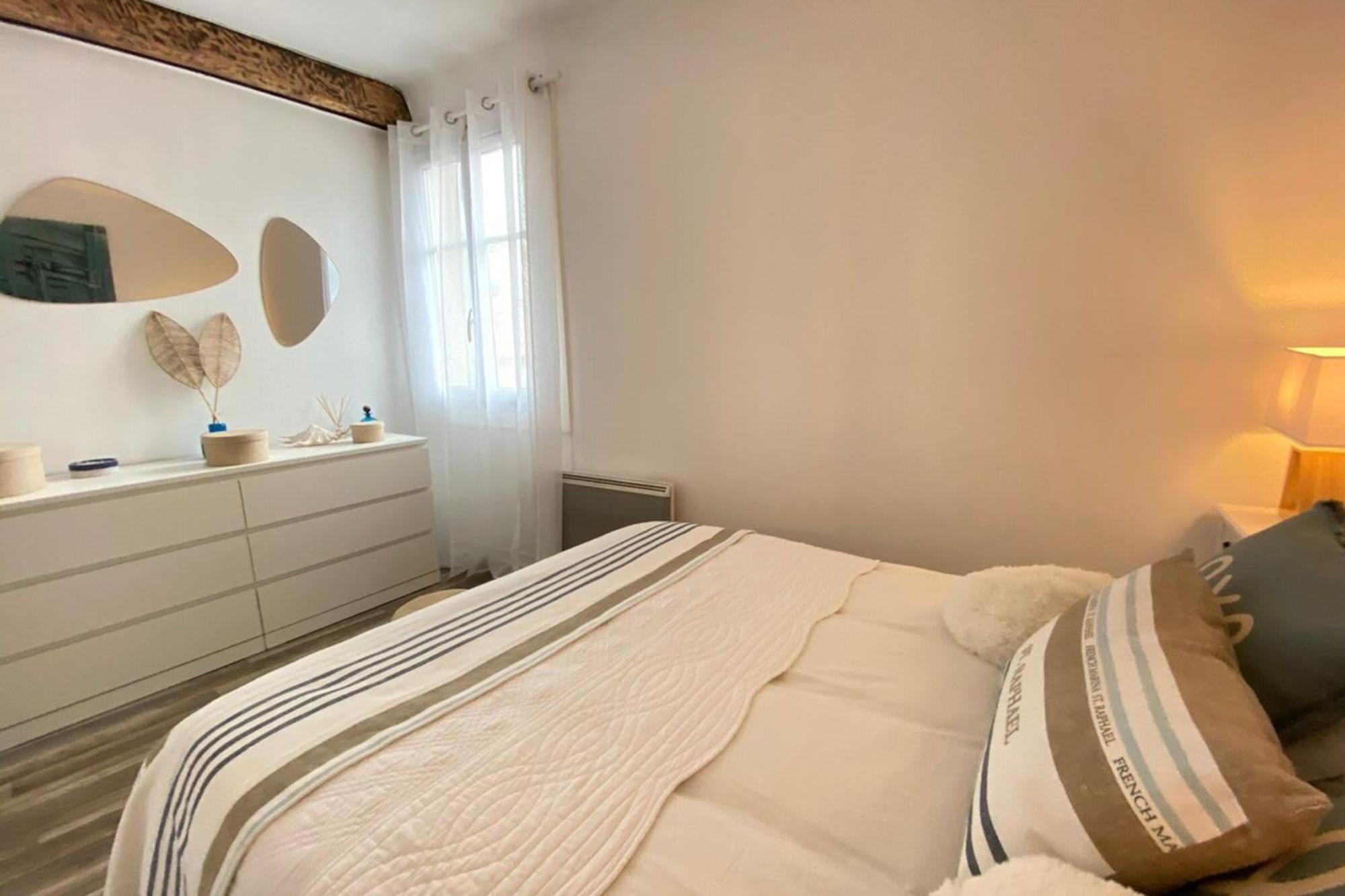 Appartamento 06M - Old Antibes Beautiful Duplex Terrace With Sea View Esterno foto