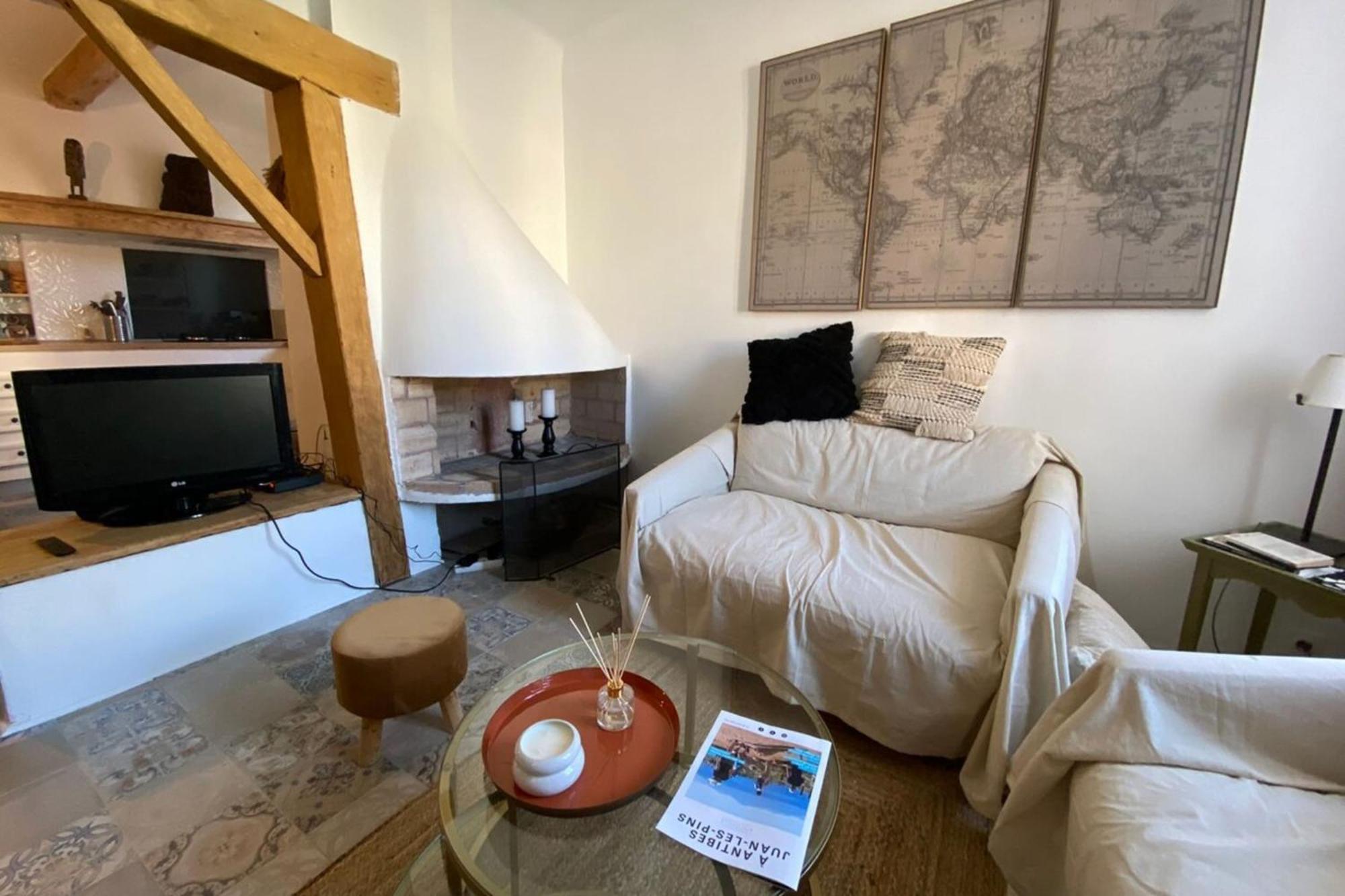 Appartamento 06M - Old Antibes Beautiful Duplex Terrace With Sea View Esterno foto