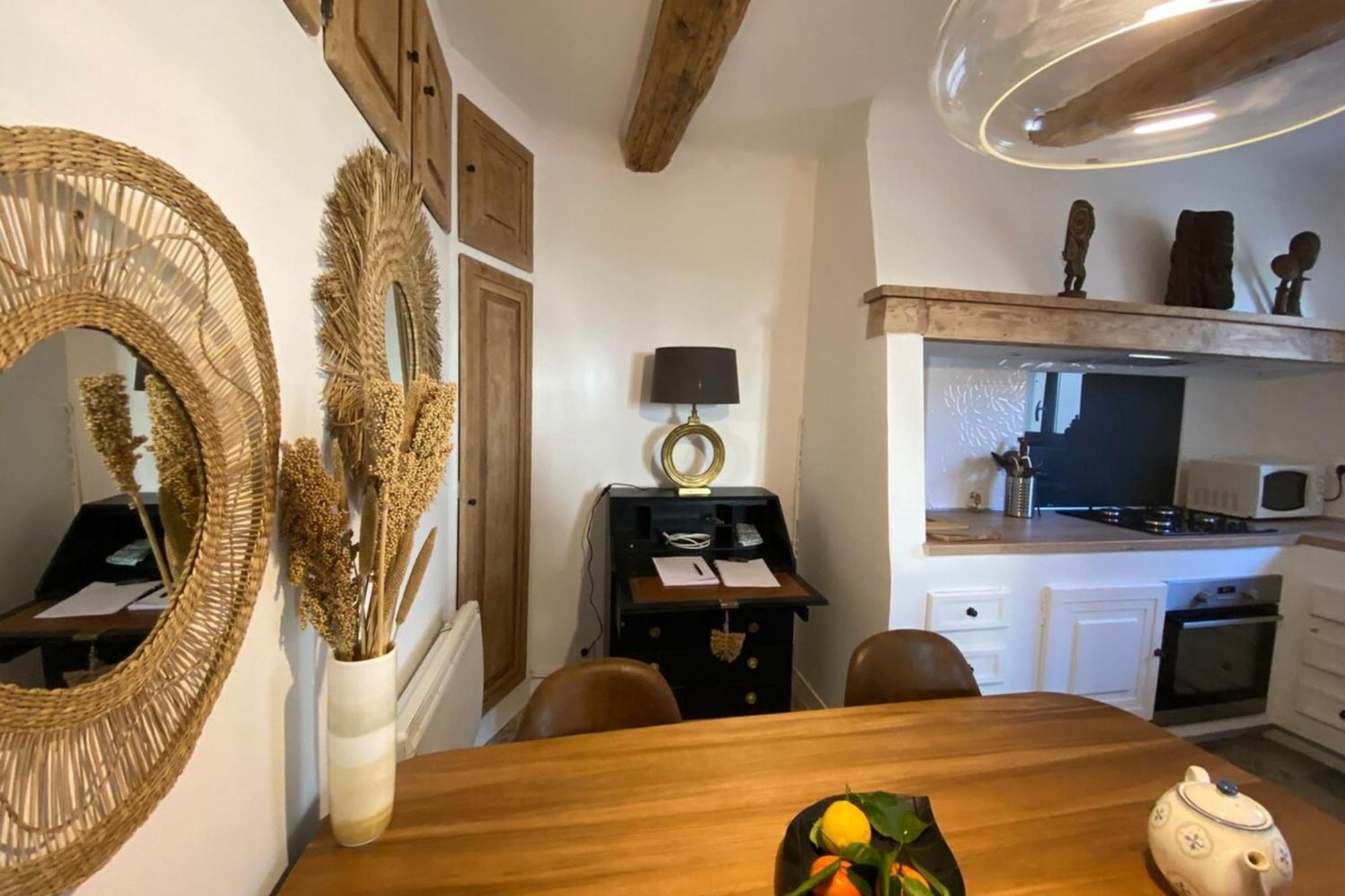 Appartamento 06M - Old Antibes Beautiful Duplex Terrace With Sea View Esterno foto