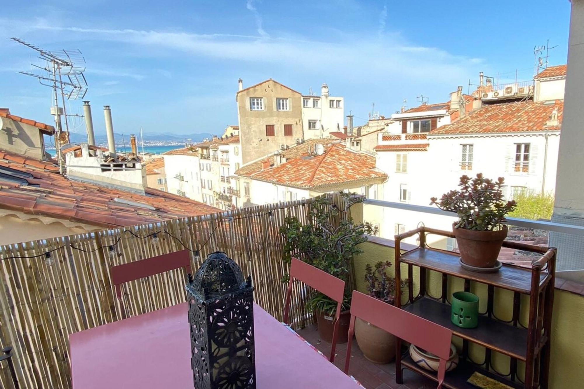 Appartamento 06M - Old Antibes Beautiful Duplex Terrace With Sea View Esterno foto