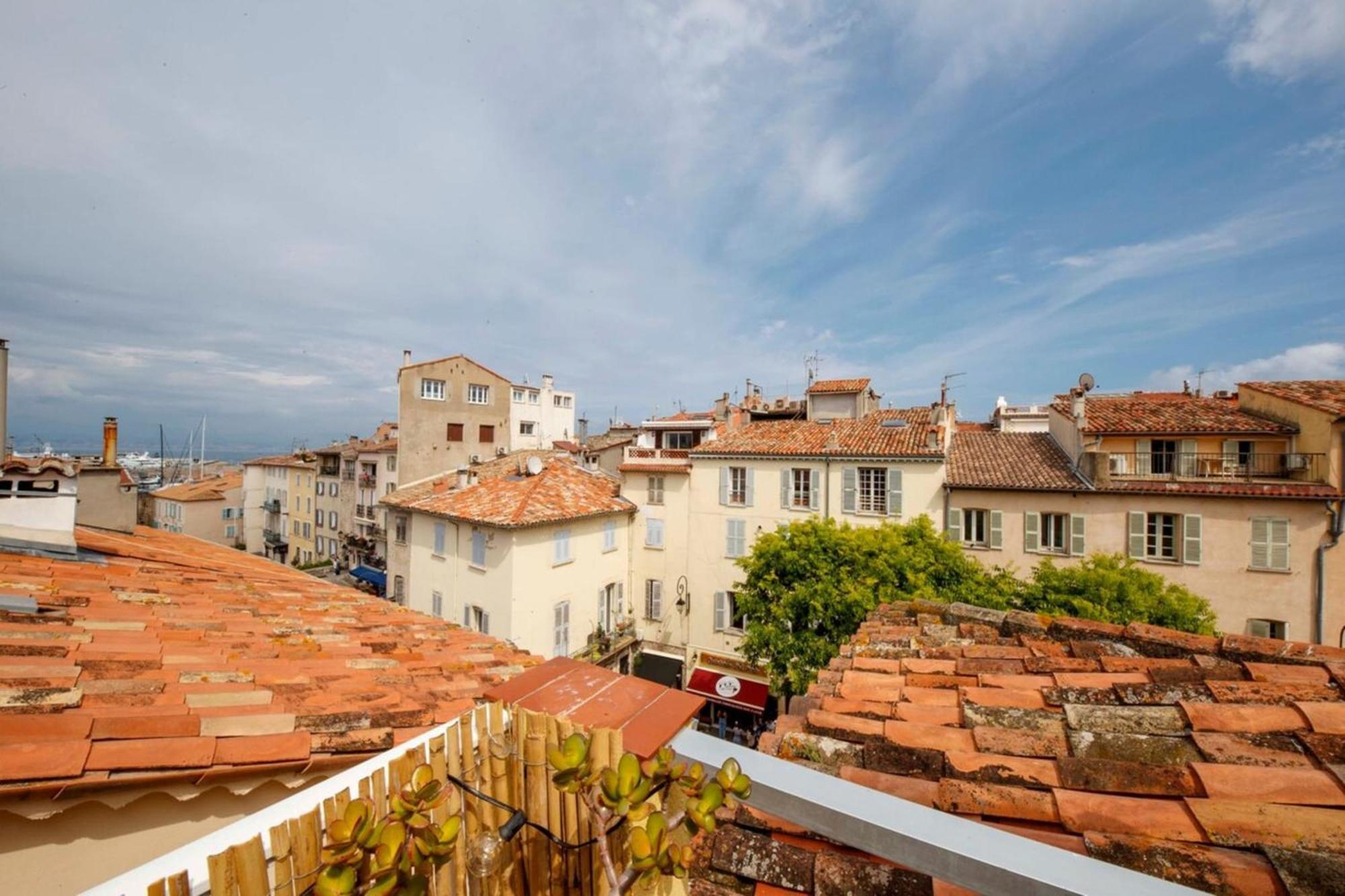 Appartamento 06M - Old Antibes Beautiful Duplex Terrace With Sea View Esterno foto